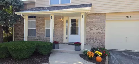9338 Meadowview Dr #9338, Orland Hills, IL 60487
