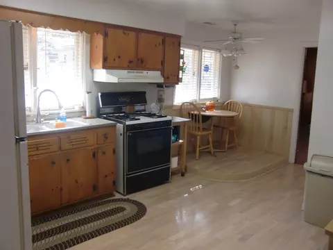 Kitchen - 7357 W 109th St, Worth, IL 60482 photo 1 of 4