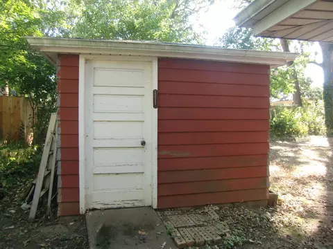 Exterior - 7357 W 109th St, Worth, IL 60482 photo 5 of 5