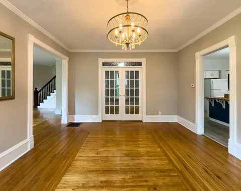 Dining - 909 Bellevue Ave, Elgin, IL 60120 photo 1 of 1