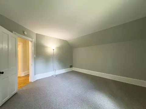 Bedroom - 909 Bellevue Ave, Elgin, IL 60120 photo 3 of 9