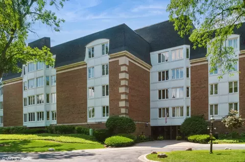 175 Lake Blvd #308, Buffalo Grove, IL 60089