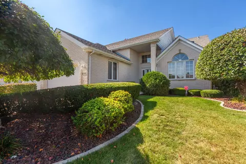 16306 Chickadee Cir, Orland Park, IL 60467