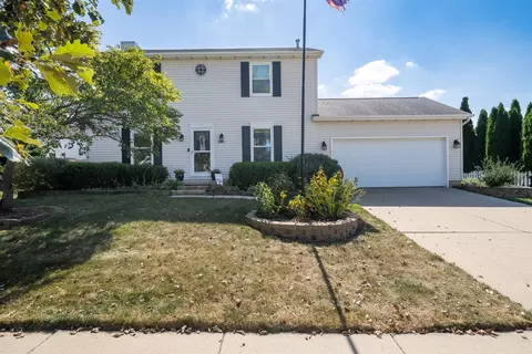 2801 Clearwater Ave, Bloomington, IL 61704