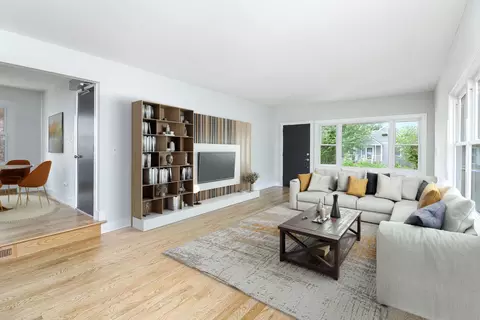 Living - 4009 Forest Ave, Brookfield, IL 60513 photo 3 of 5