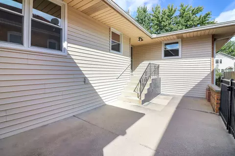 Exterior - 4009 Forest Ave, Brookfield, IL 60513 photo 3 of 5