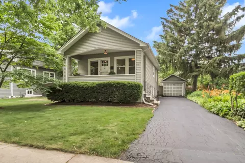 204 E Burlington St, Riverside, IL 60546
