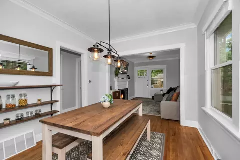 Dining - 204 E Burlington St, Riverside, IL 60546 photo 2 of 2