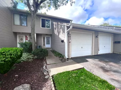 545 Alton Ct, Carol Stream, IL 60188