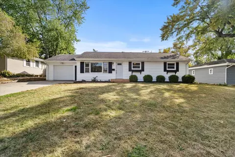 415 Bradley Ln, Normal, IL 61761