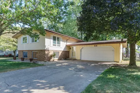 314 S Maple Ave, Minier, IL 61759