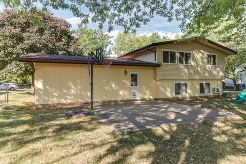 Exterior - 314 S Maple Ave, Minier, IL 61759 photo 7 of 9