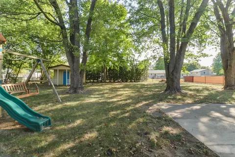 Exterior - 314 S Maple Ave, Minier, IL 61759 photo 8 of 9