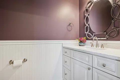Bath - 2528 Violet St, Glenview, IL 60026 photo 1 of 4