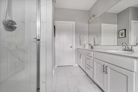 Bath - 507 Raef Rd, Downs, IL 61736 photo 1 of 4