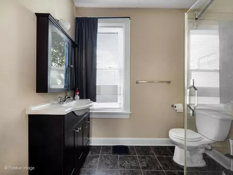 Bath - 211 Cedar St, Aurora, IL 60506 photo 2 of 3