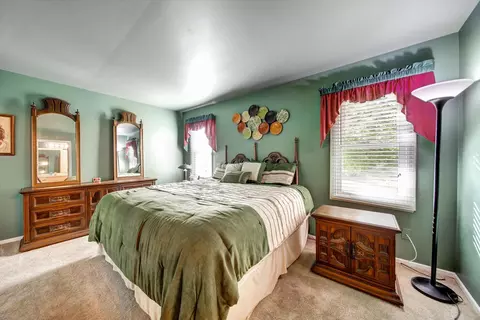 Bedroom - 445 Fordham Pl, Roselle, IL 60172 photo 2 of 3