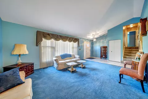 Living - 445 Fordham Pl, Roselle, IL 60172 photo 1 of 3