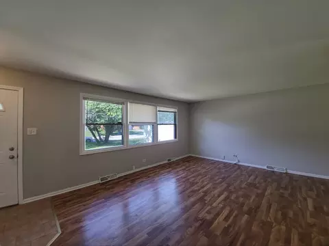 Living - 17113 Elm Dr, Hazel Crest, IL 60429 photo 1 of 6