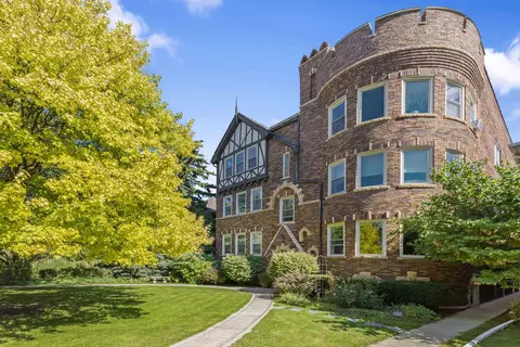 1129 Bonnie Brae Pl #1S, River Forest, IL 60305