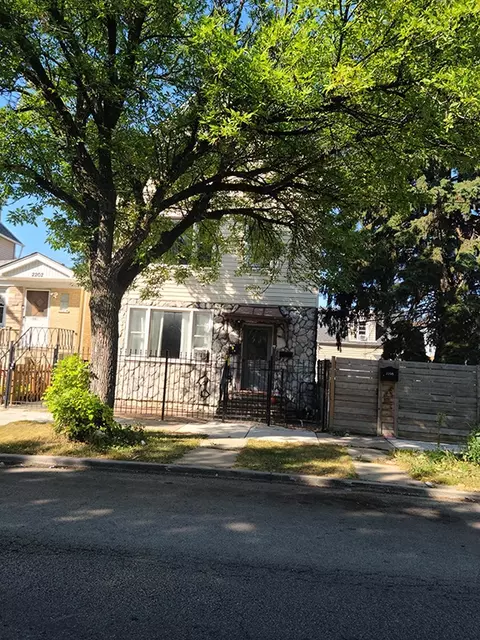 2206 N Lorel Ave, Chicago, IL 60639 photo 2
