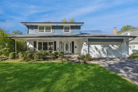 9 S080 Stratford Pl, Darien, IL 60561
