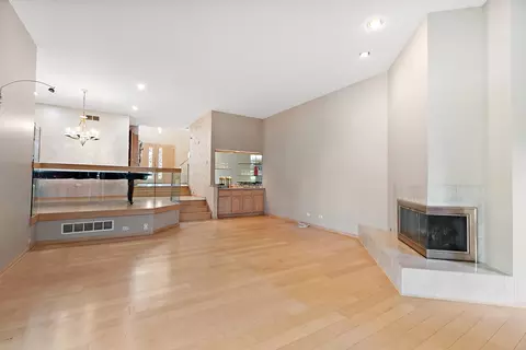 15 Laurel Oak Ct, Burr Ridge, IL 60527 photo 8