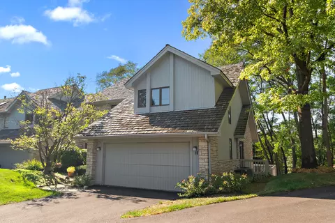 15 Laurel Oak Ct, Burr Ridge, IL 60527 photo 2