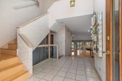 15 Laurel Oak Ct, Burr Ridge, IL 60527 photo 4