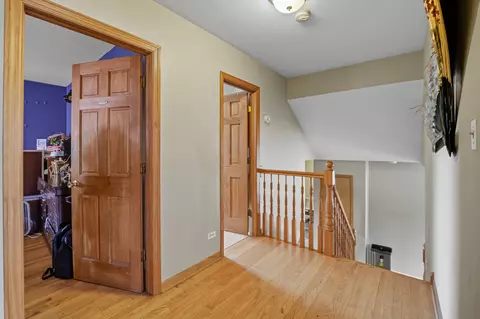 Entry Way - 1812 E Algonquin Rd, Des Plaines, IL 60016 photo 1 of 1