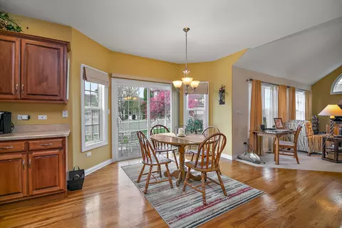 Dining - 318 Maple St, Beecher, IL 60401 photo 1 of 3