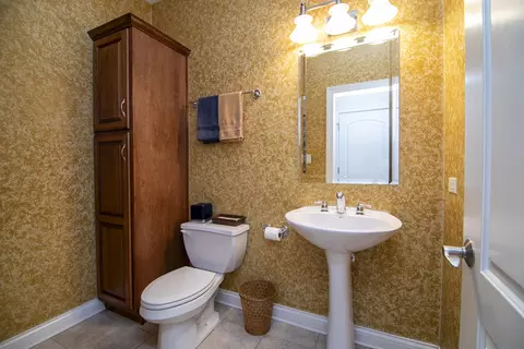 Bath - 318 Maple St, Beecher, IL 60401 photo 1 of 5