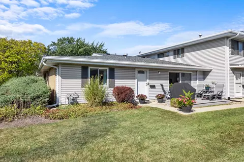 1123 Stoughton Ct #1123, Schaumburg, IL 60194