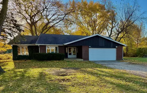 27169 Brickville Rd, Sycamore, IL 60178