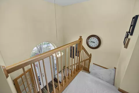 Entry Way - 2359 Nantucket Ln, Elgin, IL 60123 photo 3 of 3