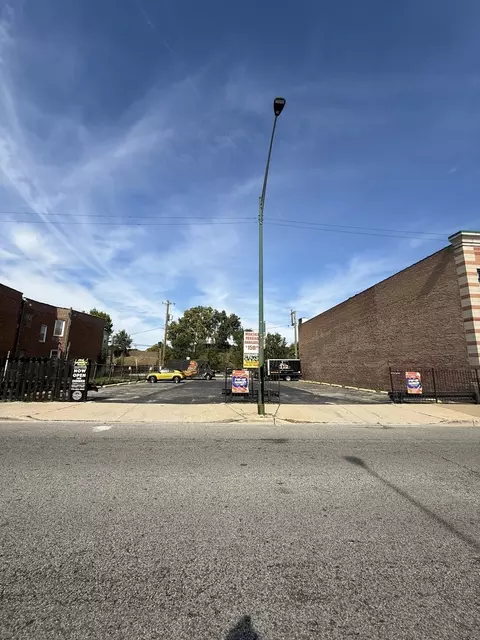 3456 S Archer Ave, Chicago, IL 60608