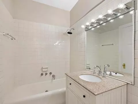 Bath - 60 E Scott St #403, Chicago, IL 60610 photo 1 of 2