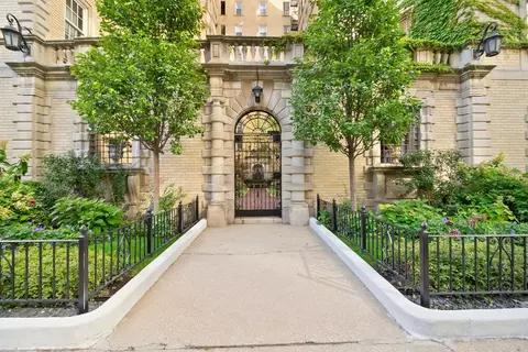 Exterior - 60 E Scott St #403, Chicago, IL 60610 photo 2 of 4