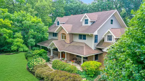 6436 Johnsburg Rd, Spring Grove, IL 60081