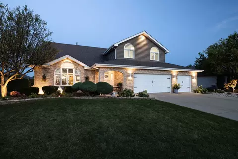 Exterior - 19425 Everett Ln, Mokena, IL 60448 photo 10 of 10