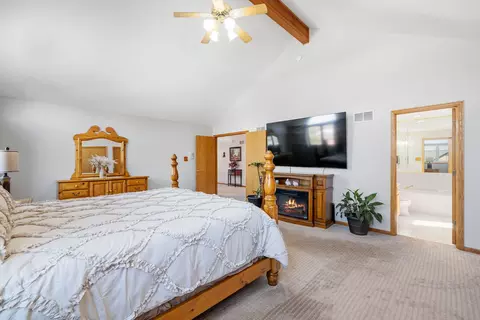 Bedroom - 19425 Everett Ln, Mokena, IL 60448 photo 2 of 4