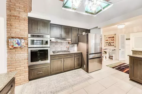 Kitchen - 1121 Forest Dr, Elgin, IL 60123 photo 3 of 4
