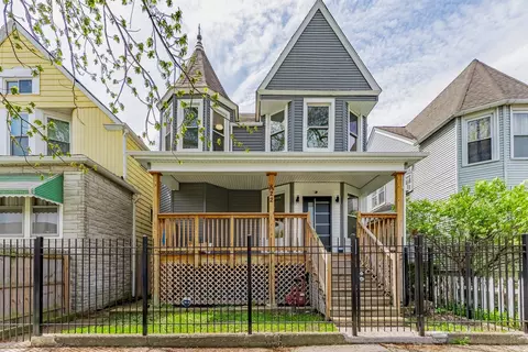 822 N Lockwood Ave, Chicago, IL 60651