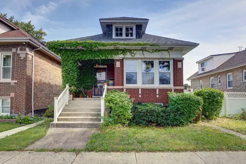 1505 S Highland Ave, Berwyn, IL 60402