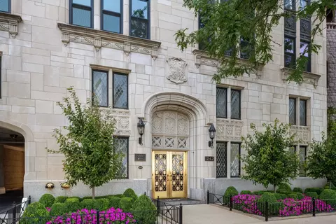 1242 N Lake Shore Dr #4N, Chicago, IL 60610
