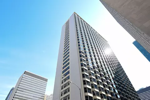 535 N Michigan Ave #2712, Chicago, IL 60611