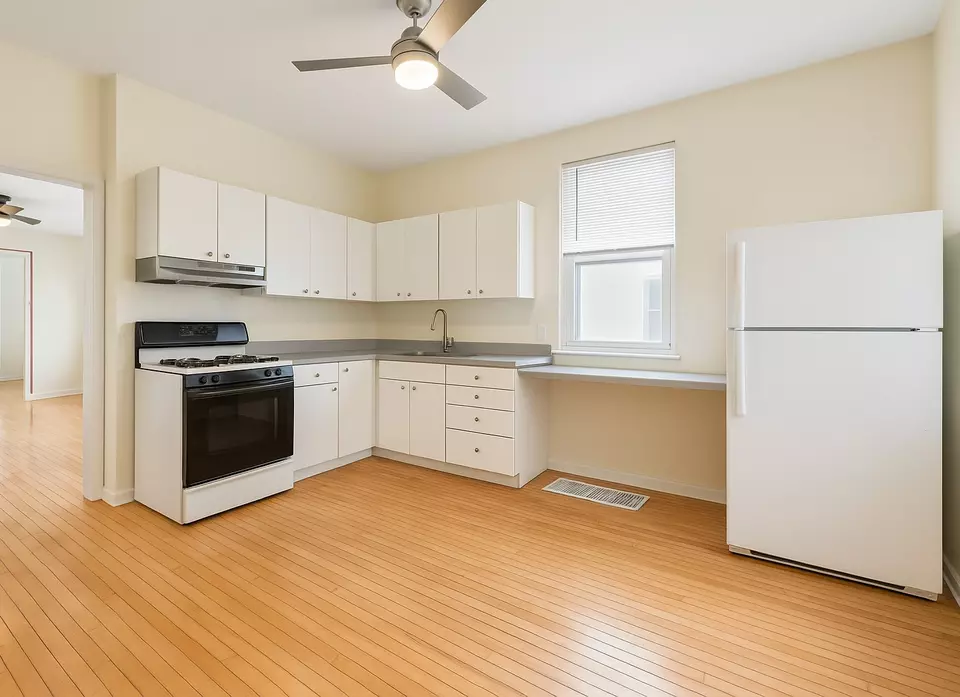 Kitchen - 2734 N 74th Ct, Elmwood Park, IL 60707 photo 3 of 3