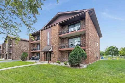 7925 Paxton Ave #1A, Tinley Park, IL 60477