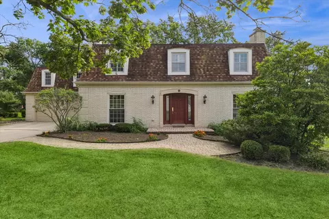 18 Shelburne Dr, Oak Brook, IL 60523