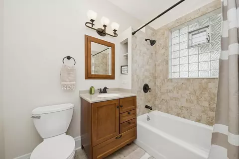 112 Liberty St, West Dundee, IL 60118 photo 9